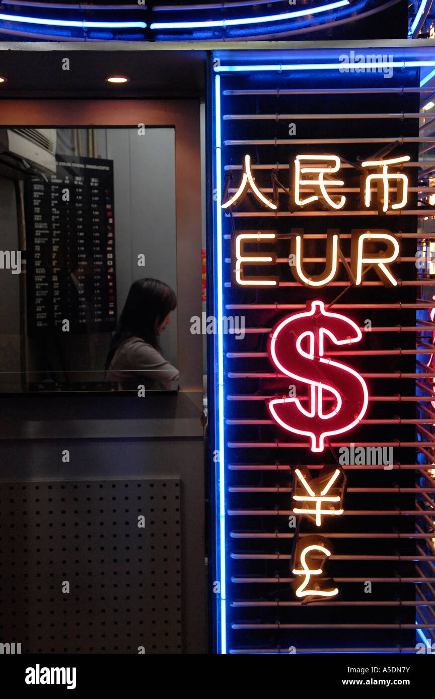 Un ufficio cambio valuta in Hong Kong Cina Foto Stock