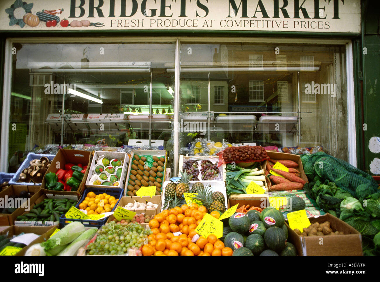 Dorset Regno Unito Bridport mercato Bridgets fruttivendolo parte anteriore Foto Stock