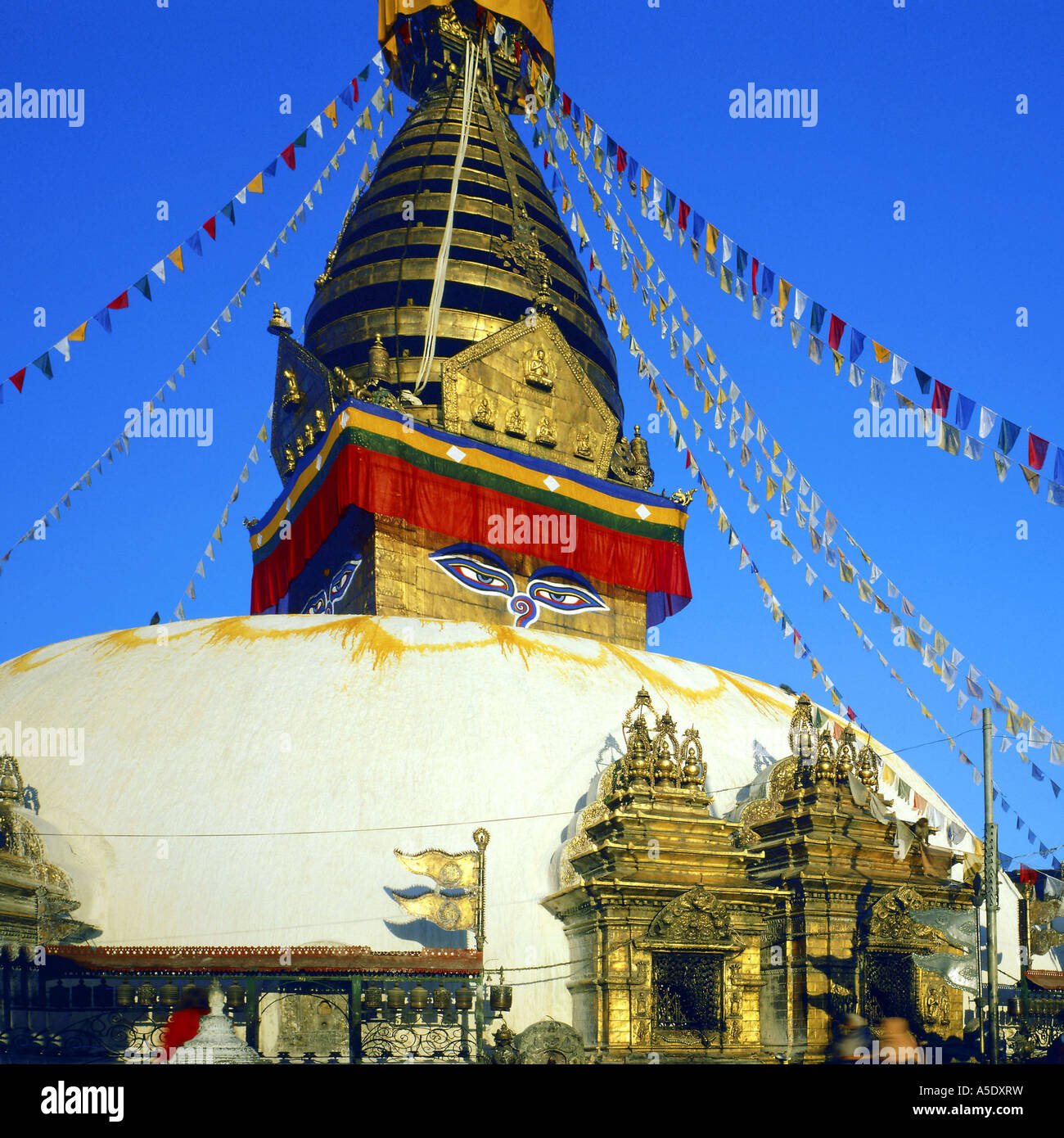 Lo stupa di Swayambunath, Cina, Nepal Himalaya, Kathmandu Foto Stock