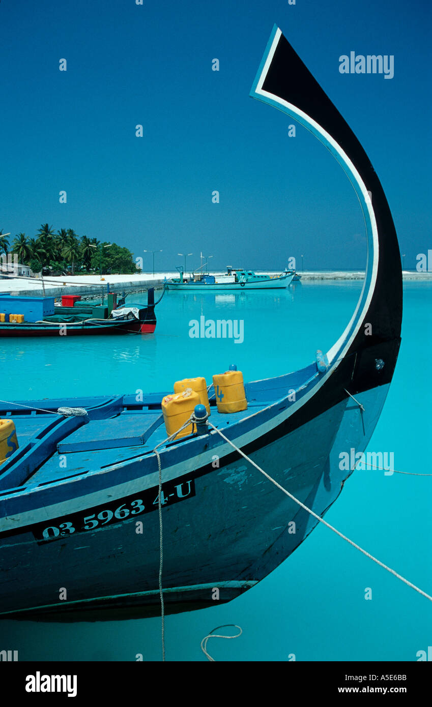 Barca da pesca sulle Maldive Foto Stock