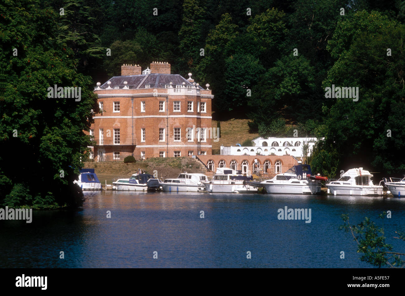 Harleyford Manor sul Fiume Tamigi Buckinghamshire England Regno Unito Foto Stock