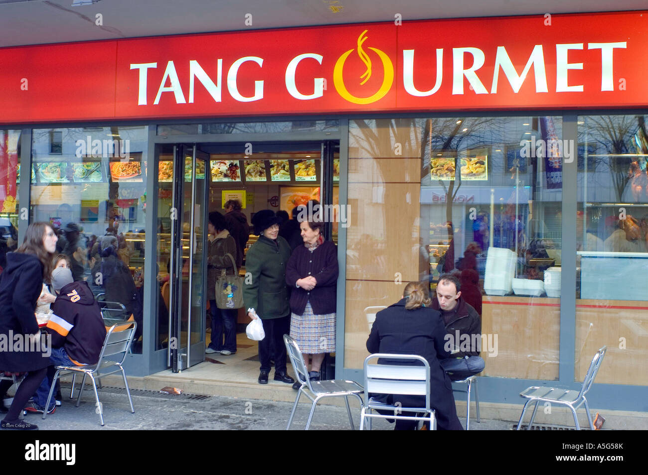 Paris France, davanti al ristorante cinese "Tang Gourmet" paris fast food Street ristorante in Chinatown People Terrace, insegna esterna, Foto Stock