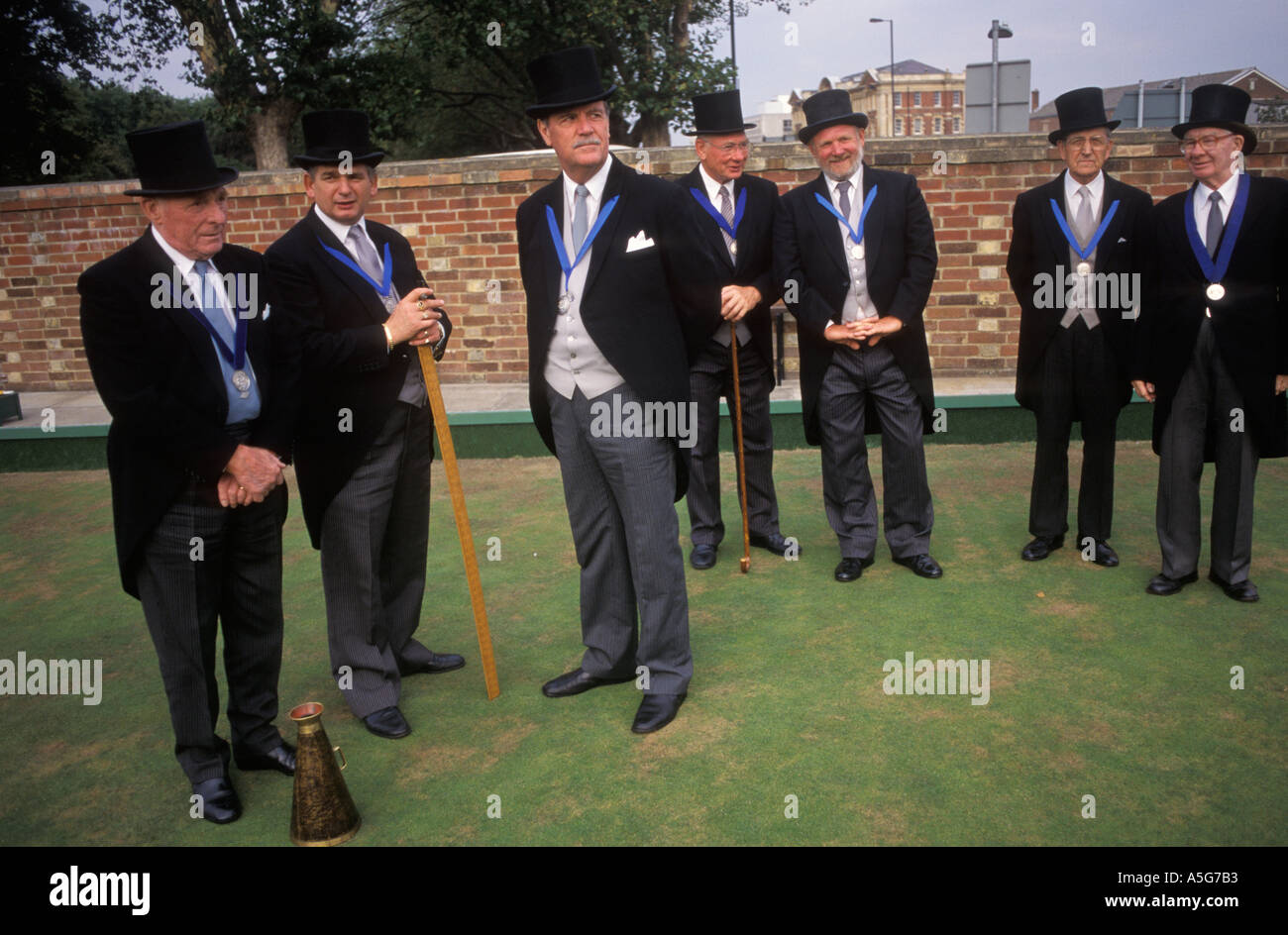 Knighthood del club Old Green Bowling Southampton Inghilterra anni '1990 Regno Unito. Il bowling più antico del mondo. Circa 1995 HOMER SYKES Foto Stock