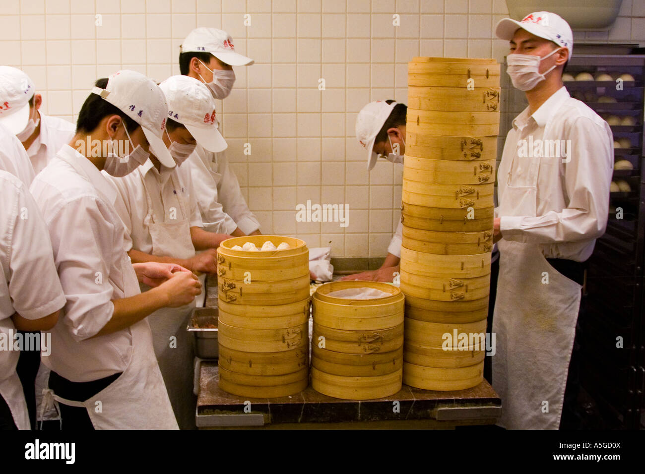 Xiaolongbao o maiale gnocco di incarto Dintaifung a Taipei Taiwan Foto Stock