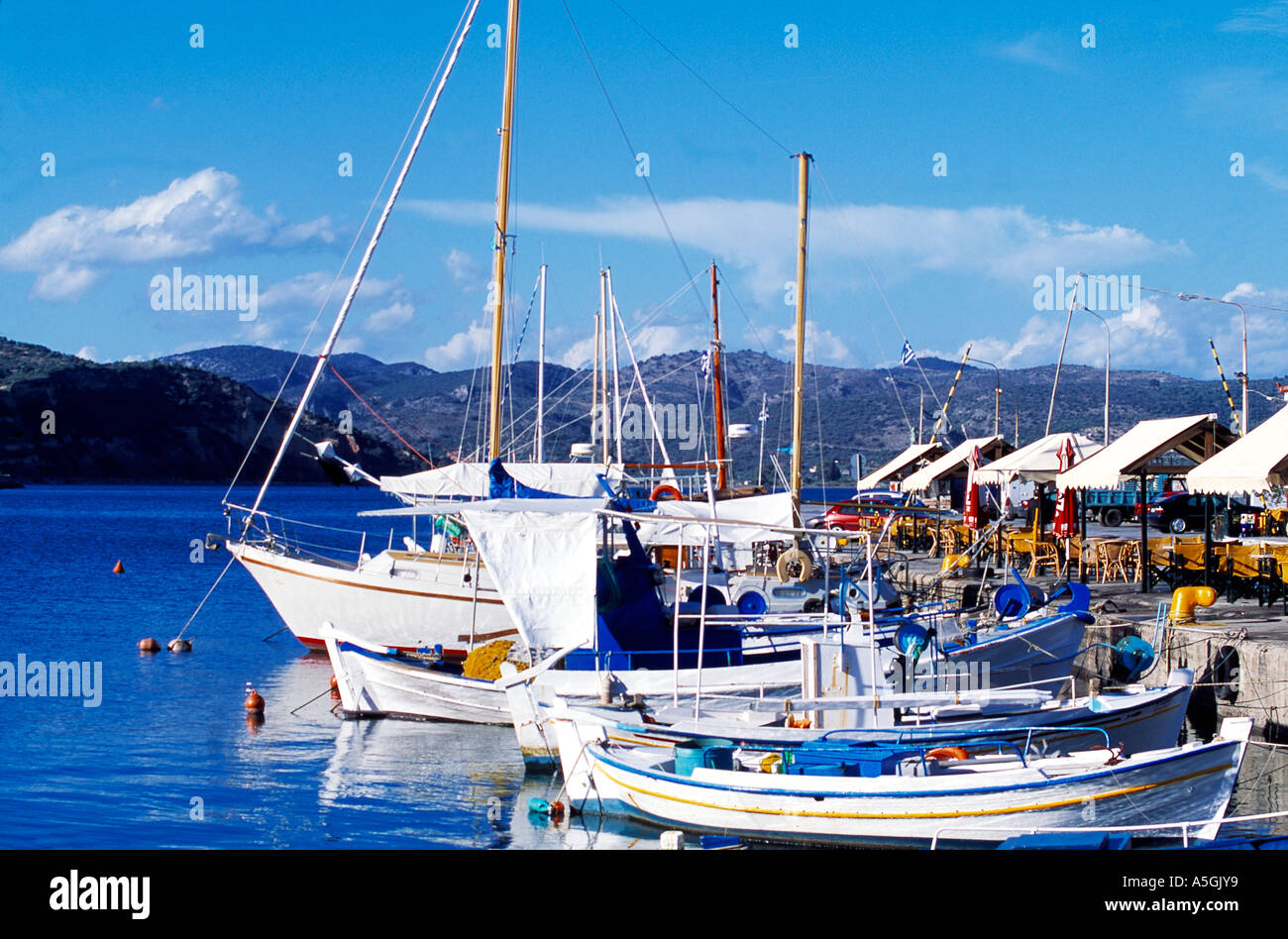 Porto di Githio, vista diurna Foto Stock