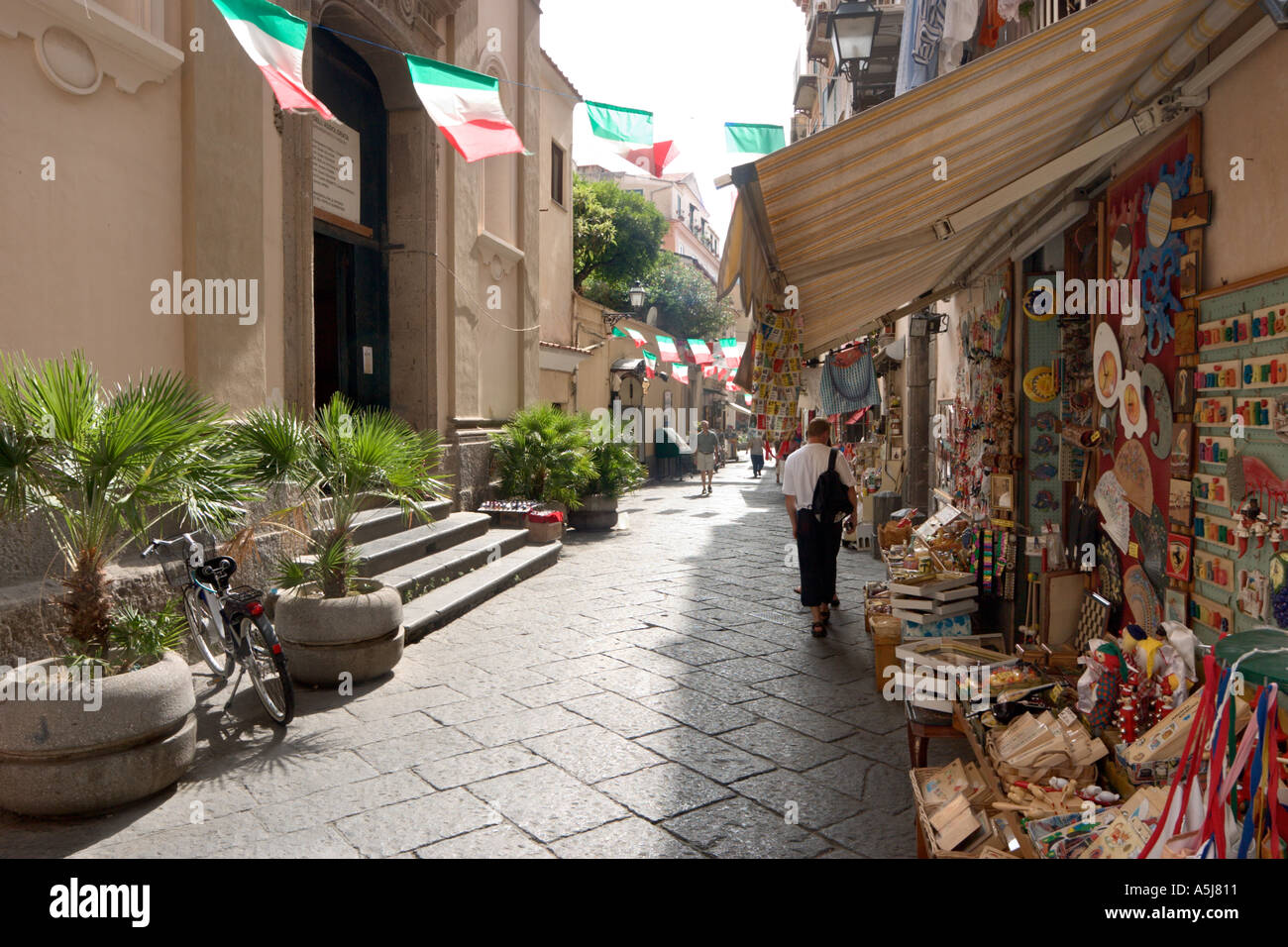 Negozi nel centro storico di Sorrento, Riviera Napoletana, Napoli, Italia Foto Stock
