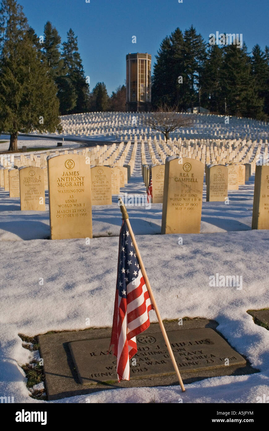 Veterani militari cimitero di Evergreen Cimitero Washelli Seattle nello Stato di Washington STATI UNITI D'AMERICA Foto Stock
