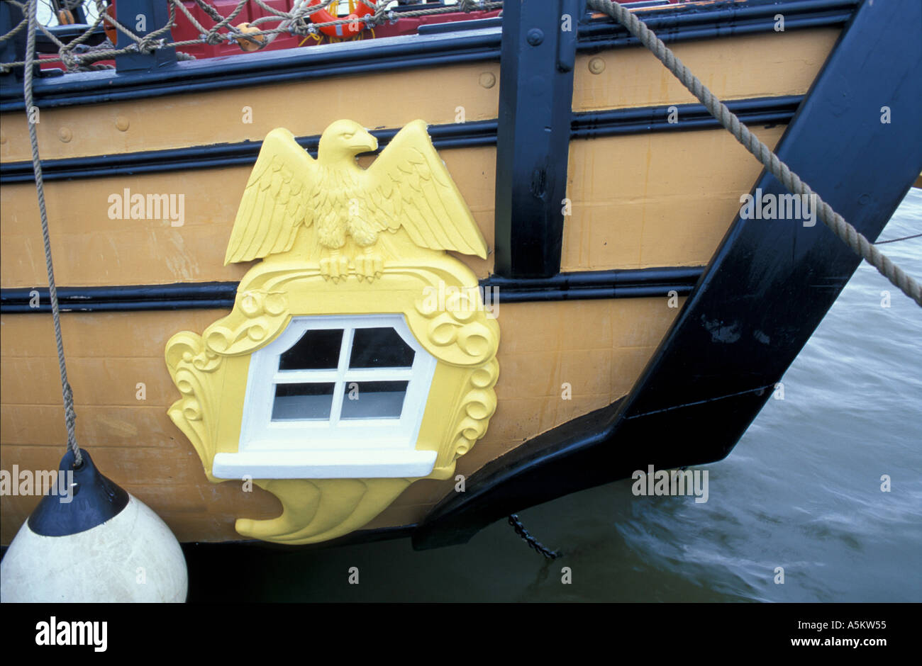 Chestertown MD una riproduzione della sultanina una goletta britannica che girava per la rive del Maryland riscuote la tassa di tè Foto Stock