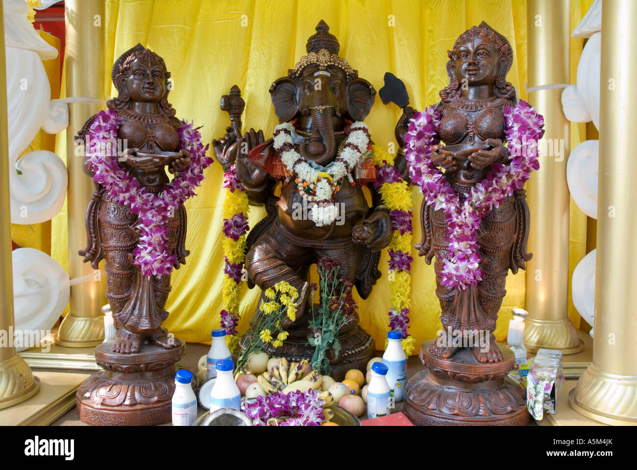 Santuario dedicato e decorato al culto del dio Ganesh, durante Thaipusam a Georgetown Penang Foto Stock
