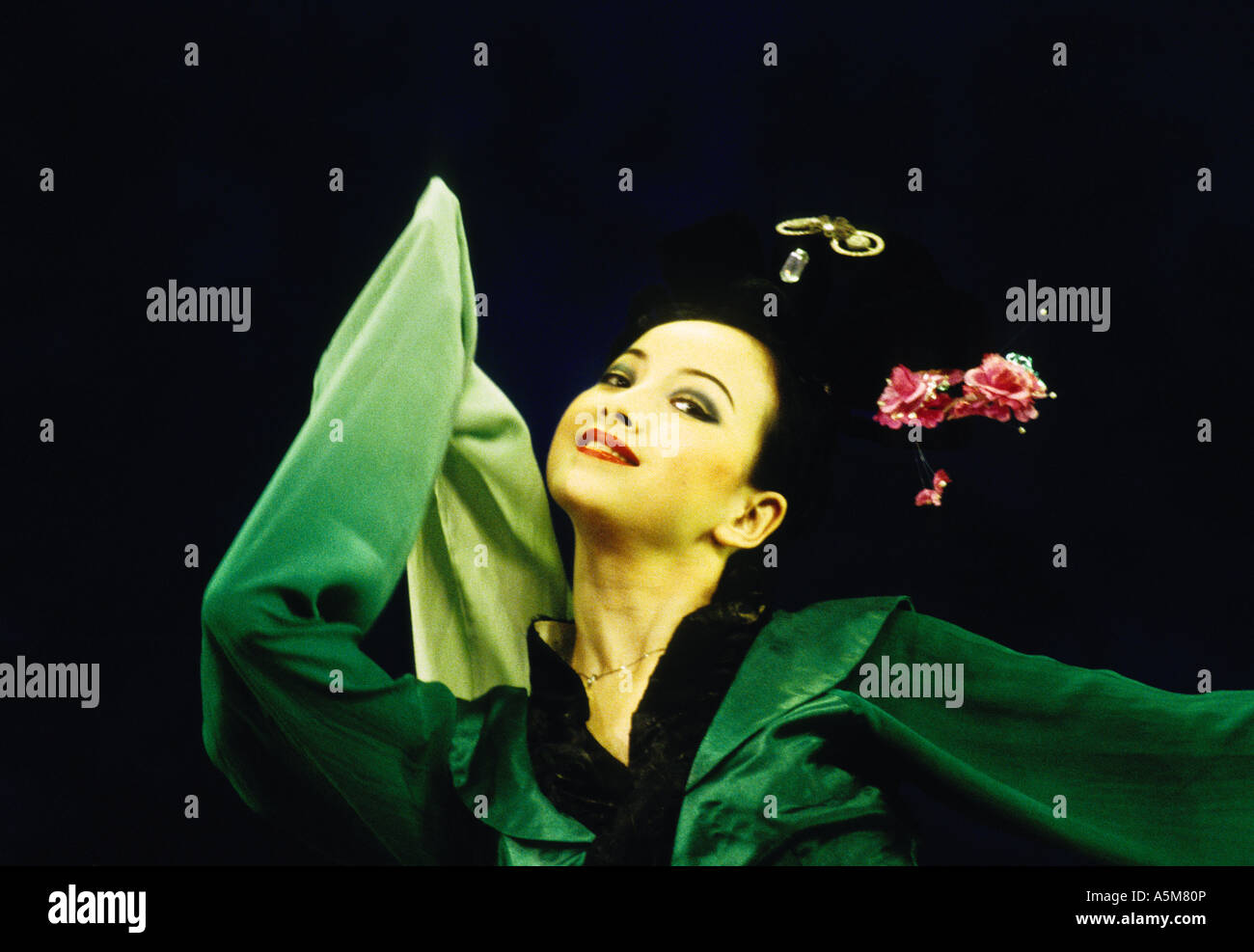 Xian della dinastia Tang ballerino in prestazioni di Seta dalla Shaanxi canzone Dance Troupe Foto Stock