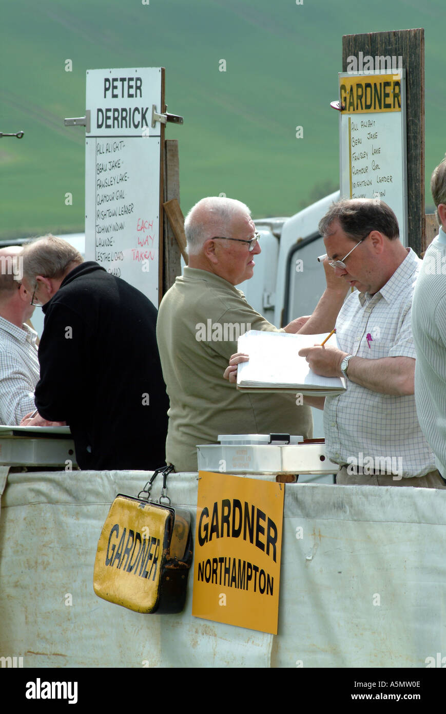 Punto a Punto incontro a Dingley Nr Market Harborough LEICESTERSHIRE REGNO UNITO Inghilterra allibratore bookmakers Foto Stock