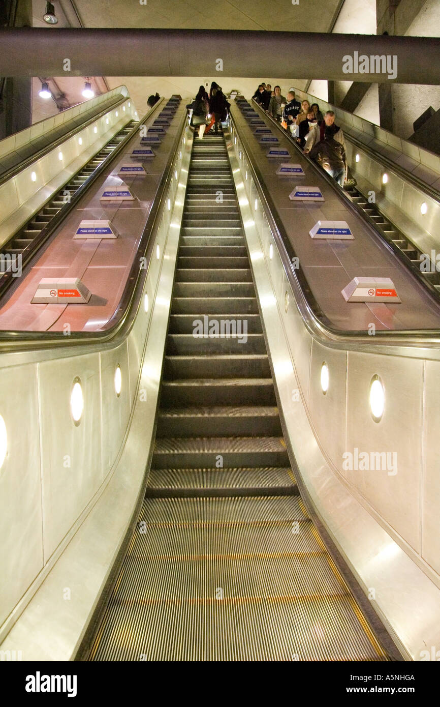 All'interno di Westminster stazione della metropolitana Foto Stock