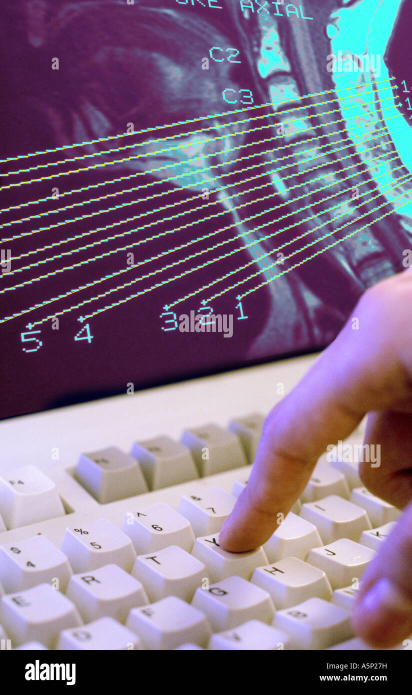 Informazioni mediche è immesso nel database. Foto Stock
