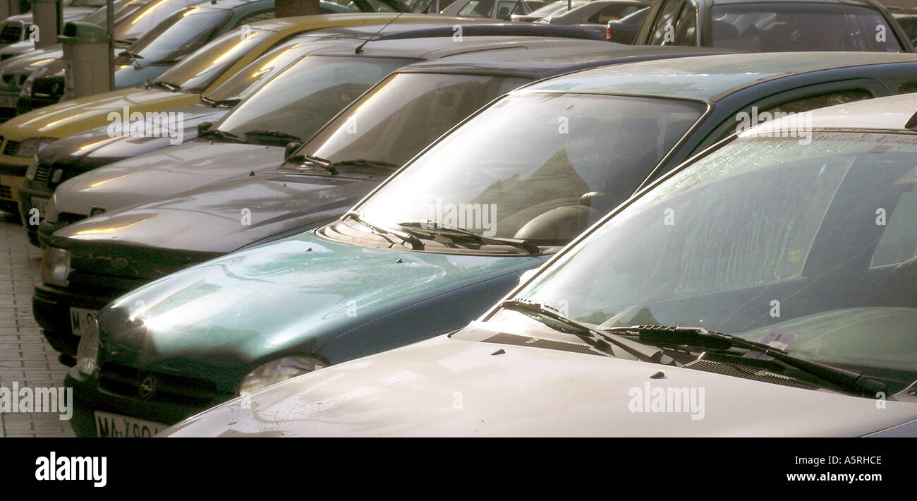 Auto parcheggiate Foto Stock