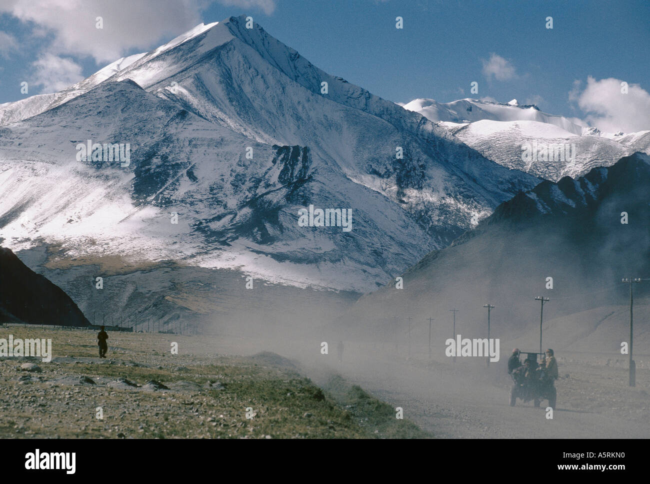 Sulla strada che collega LHASA A SHIGATZE TOWN, TIBET Foto Stock