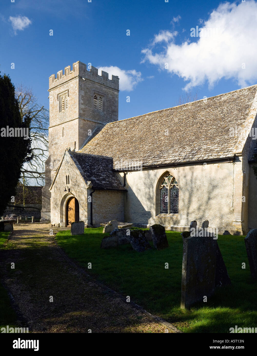 Chiesa di Santa Maria Vergine in Buscot Oxfordshire UK Foto Stock