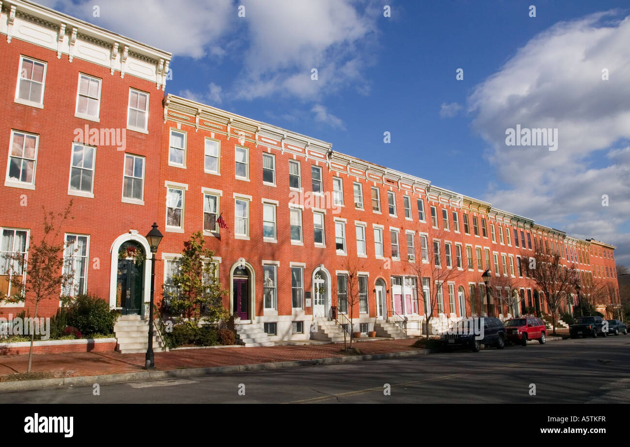Residence di Baltimora scrittore H L Mencken a 1524 Hollins Street tra le fila di case su Union Square Baltimore, Maryland Foto Stock