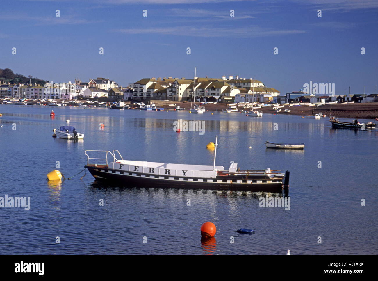 Shaldon, traversata in traghetto del Fiume Teign a Teignmouth. South Devon. XPL 5014-468 Foto Stock