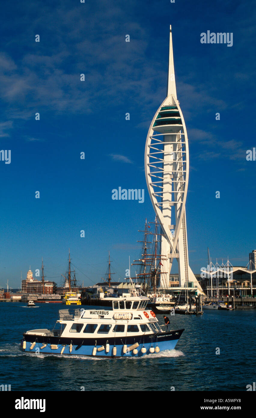 Spinnaker Tower di Portsmouth Hampshire Inghilterra Foto Stock