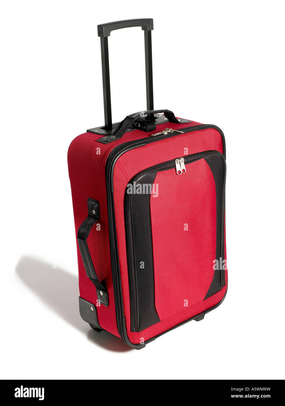 Red valigia viaggio viaggio portano sul sacchetto tira valise pernottamento custodia bagagli grip Foto Stock