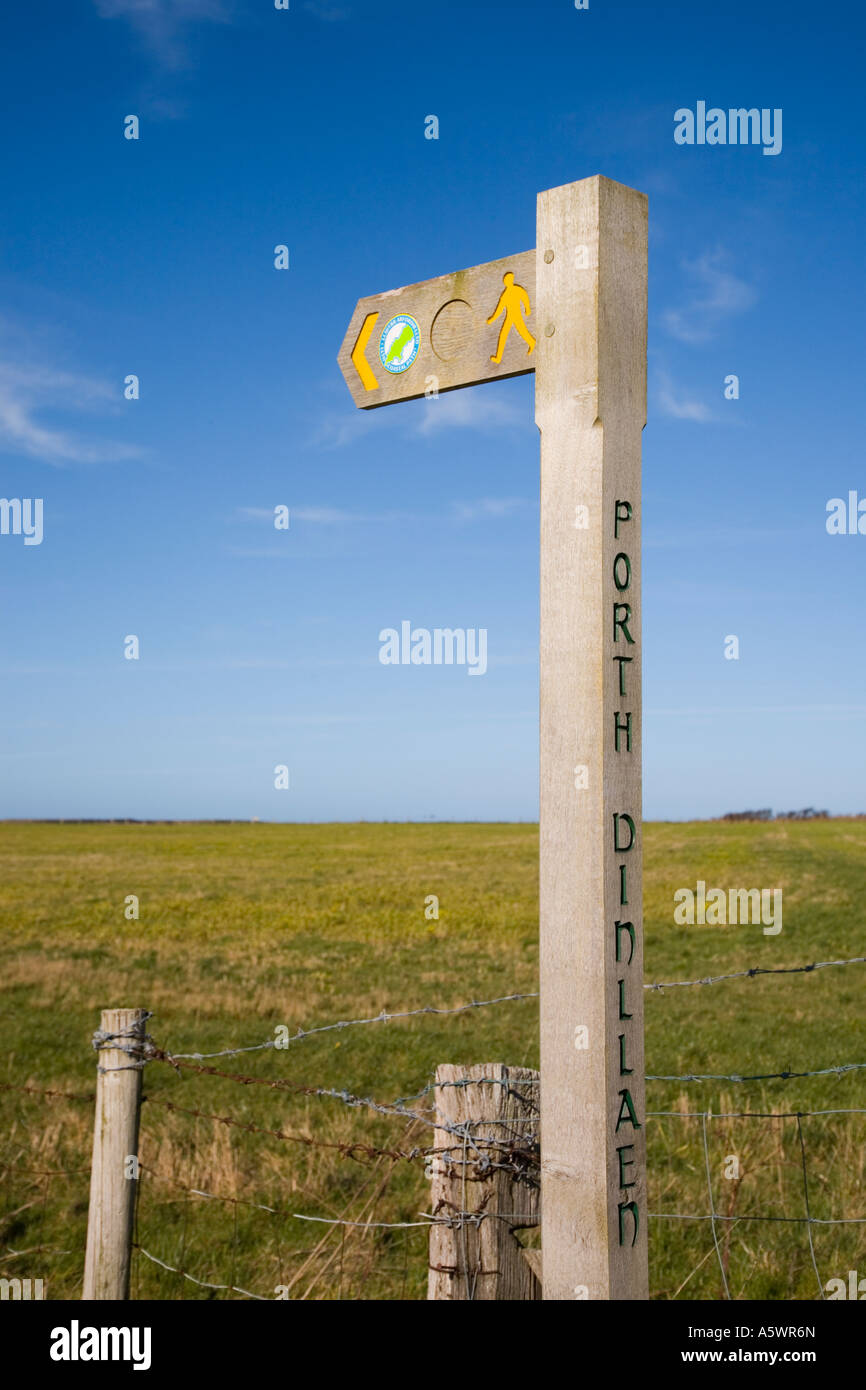 Morfa Nefyn Gwynedd North Wales UK Llyn sentiero costiero segno a Porth Dinllaen su Lleyn Peninsula Wales UK Foto Stock
