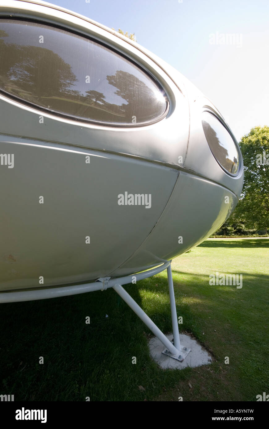 Un Futuro casa sul display in Christchurch Botanic Gardens Nuova Zelanda Foto Stock