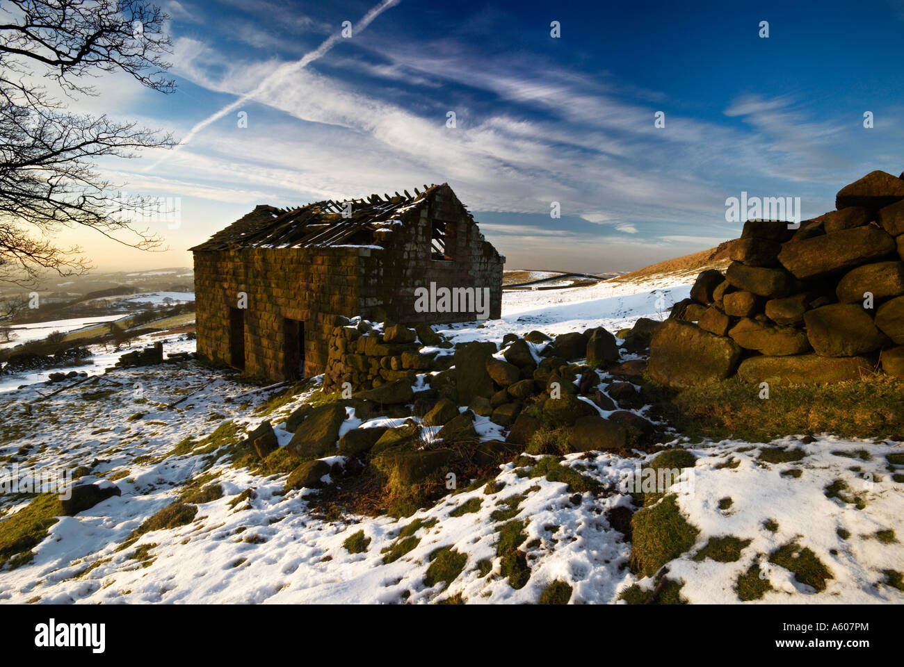 Il vecchio fienile in Snow il roaches Peak District Staffordshire REGNO UNITO Foto Stock