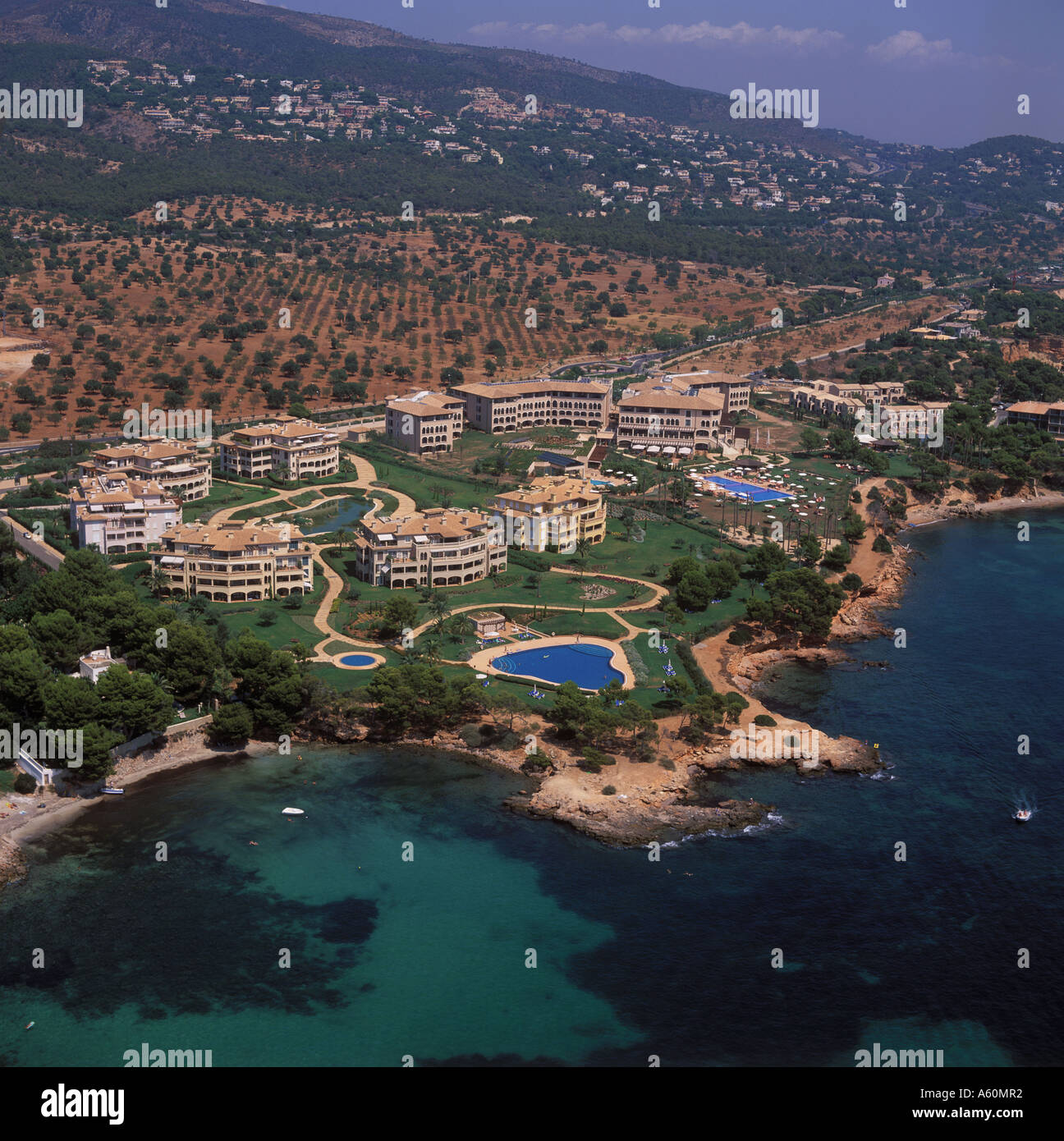 Vista aerea su Residencia Mardavall e Hotel Mardavall Costa den Blanes Calvià SW Mallorca Baleares Spagna Foto Stock