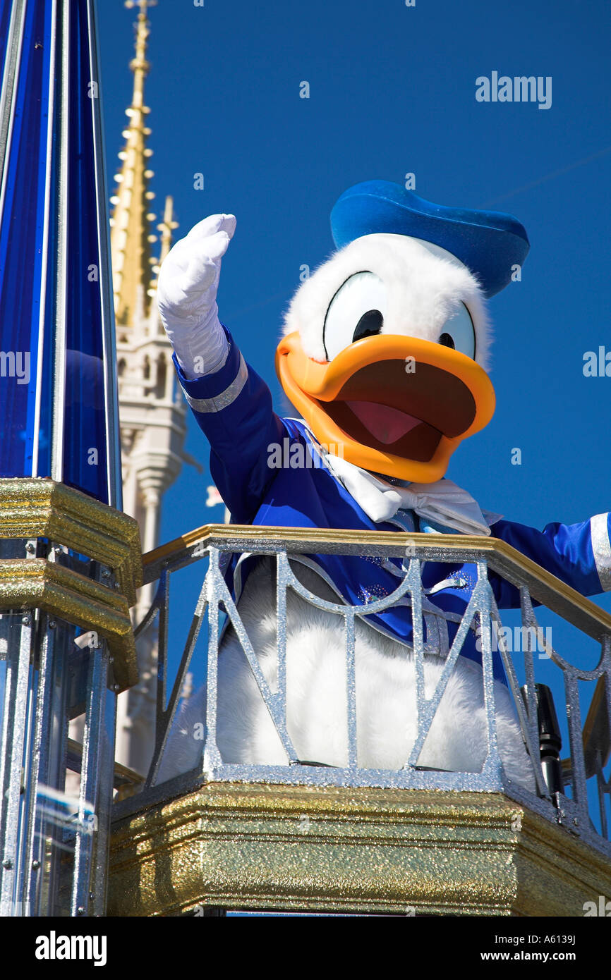 Donald Duck, Disney Sogni Parade, il Regno Magico di Disney World, a Orlando, Florida, Stati Uniti d'America Foto Stock