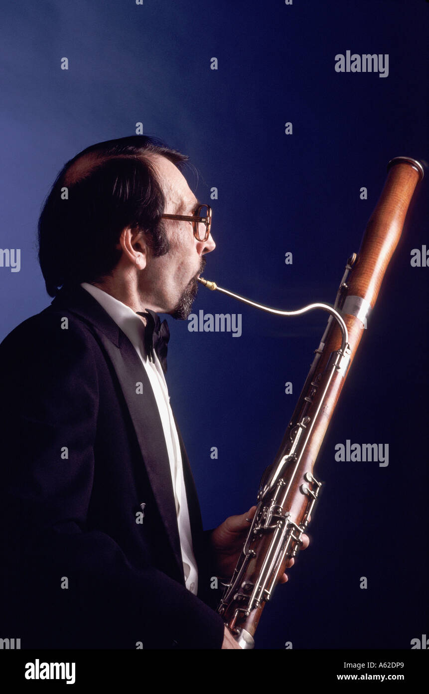 Oboe instrument immagini e fotografie stock ad alta risoluzione - Alamy