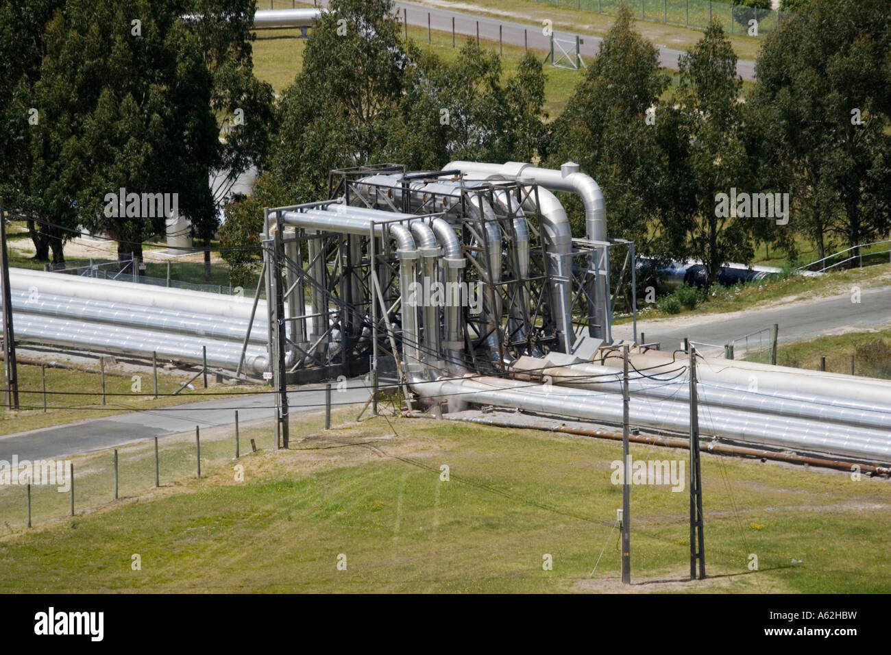 Anelli di espansione Wairakei Stazione Elettrica Geotermica Taupo Isola del nord della Nuova Zelanda Foto Stock