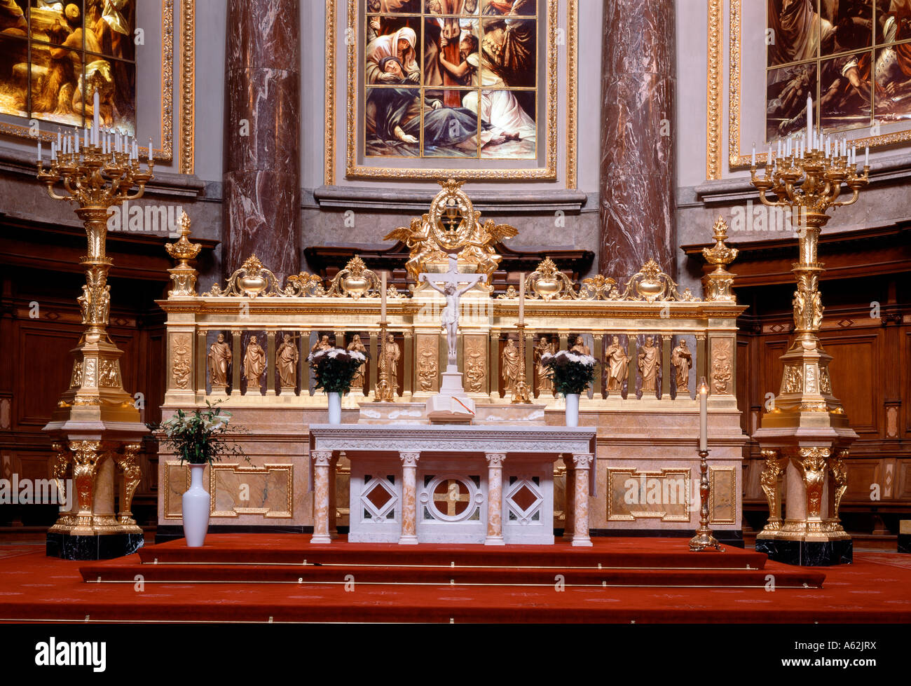 Berlino, Dom Apostelschranke und Kandelaber von Schinkel Foto Stock