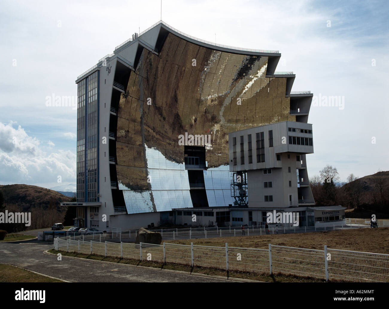 Solar power station font romeu immagini e fotografie stock ad alta ...