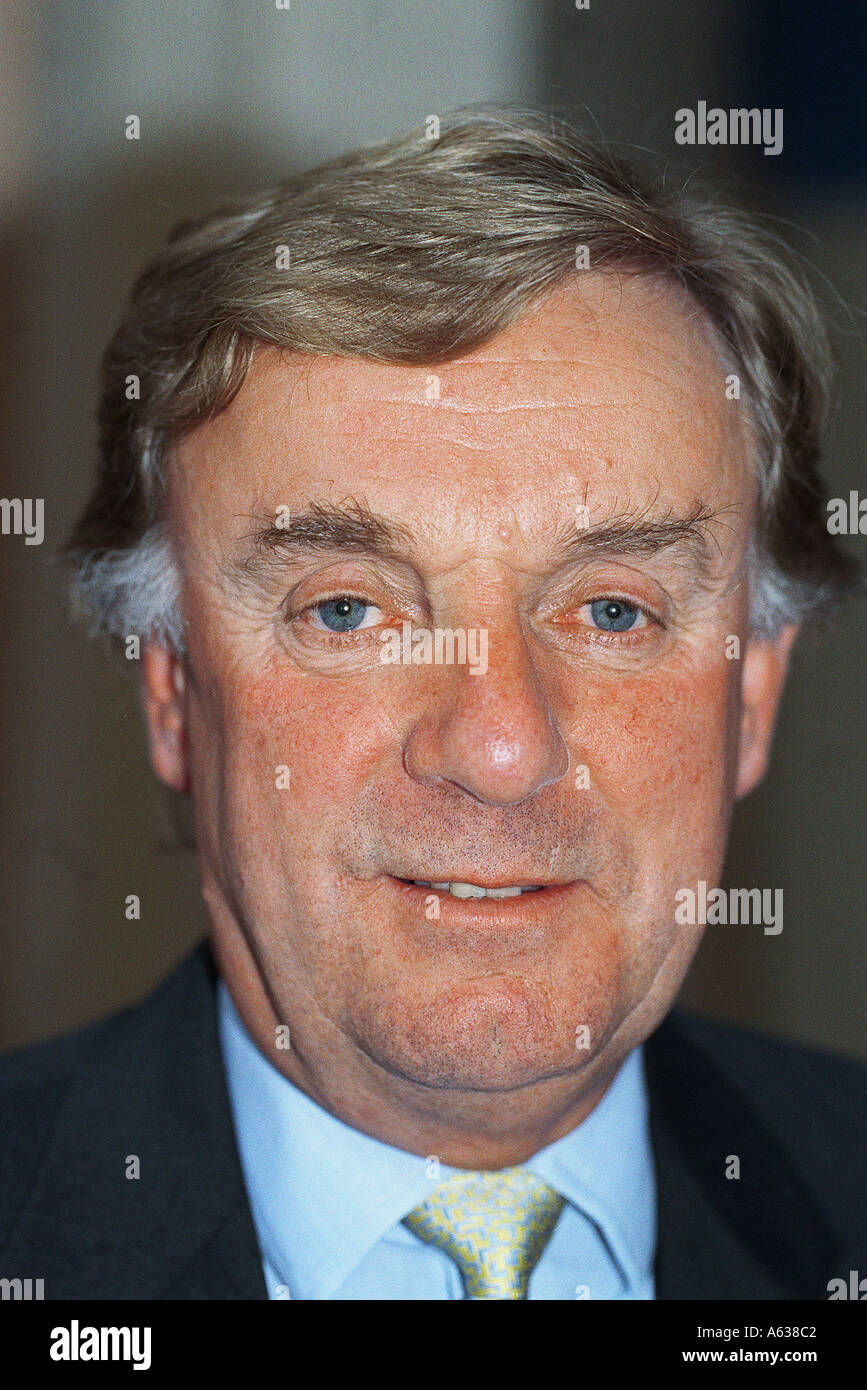 Richard Ottaway mp conservatore per Croydon Sud visto presso il congresso del Partito Conservatore Blackpool 2001 Foto Stock