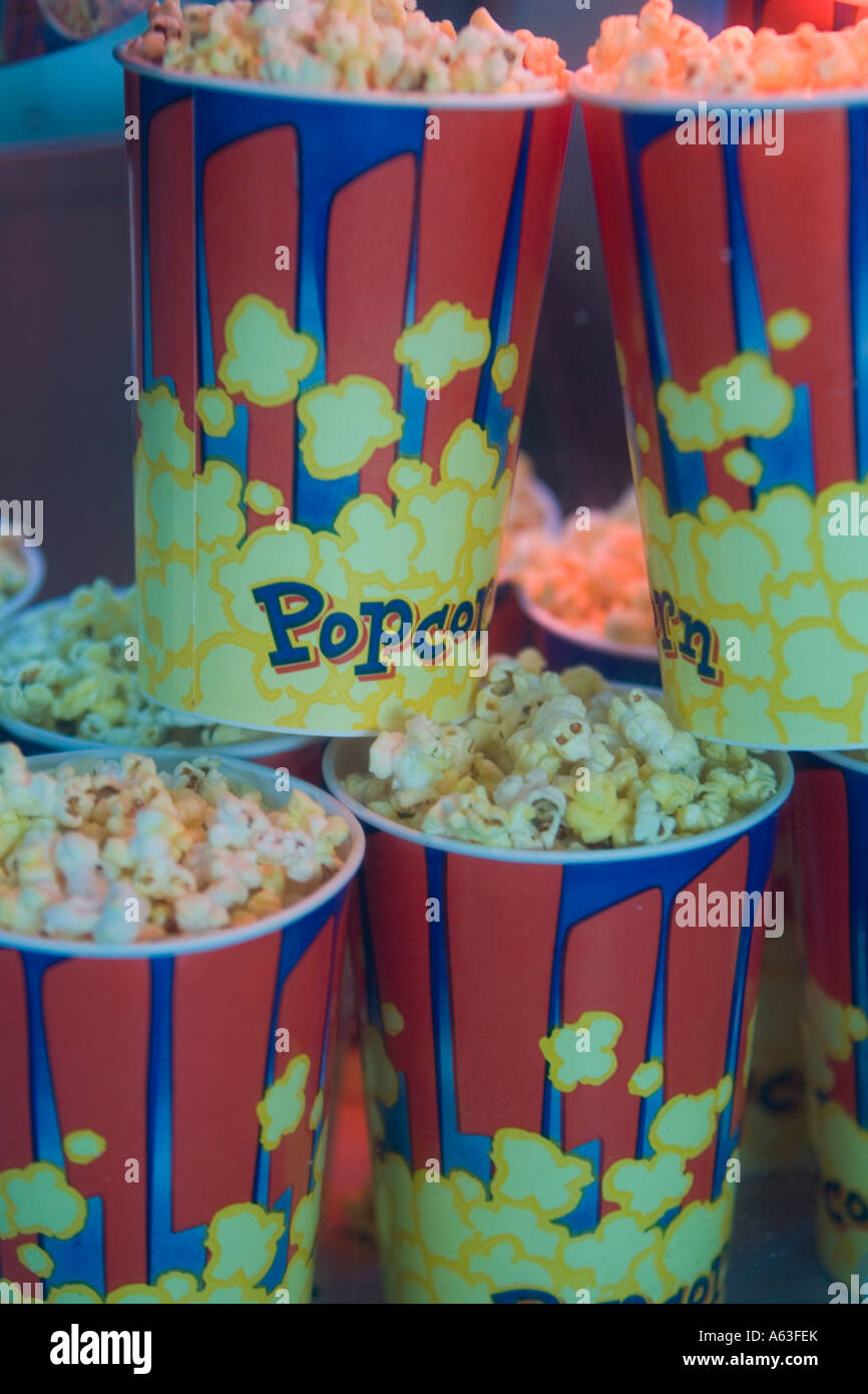 Il Popcorn per la vendita in corrispondenza di un punto di ristoro Foto Stock