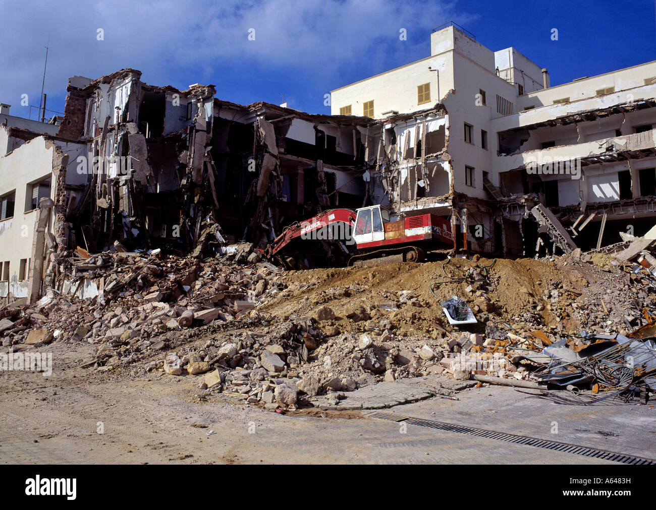 Demolizione di tenement lowfare edificio hotel isola di Maiorca Isole Baleari Spagna Foto Stock