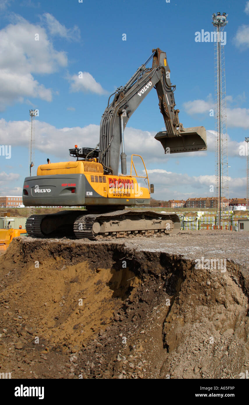 Volvo EC360 Escavatore cingolato sul sito in costruzione nel Sussex Foto Stock