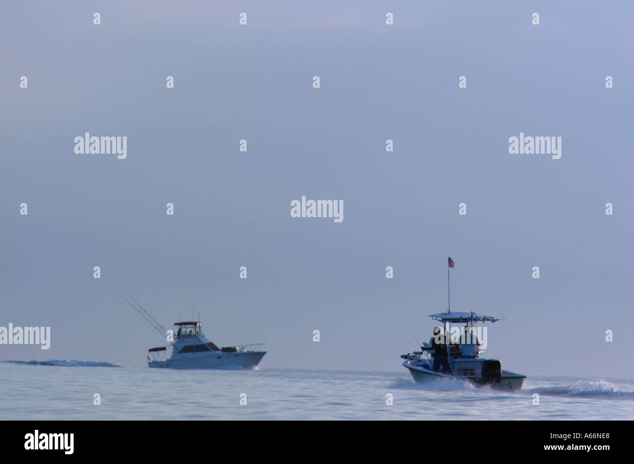Pesca offshore powerboat costa della Florida yacht acqua Foto Stock