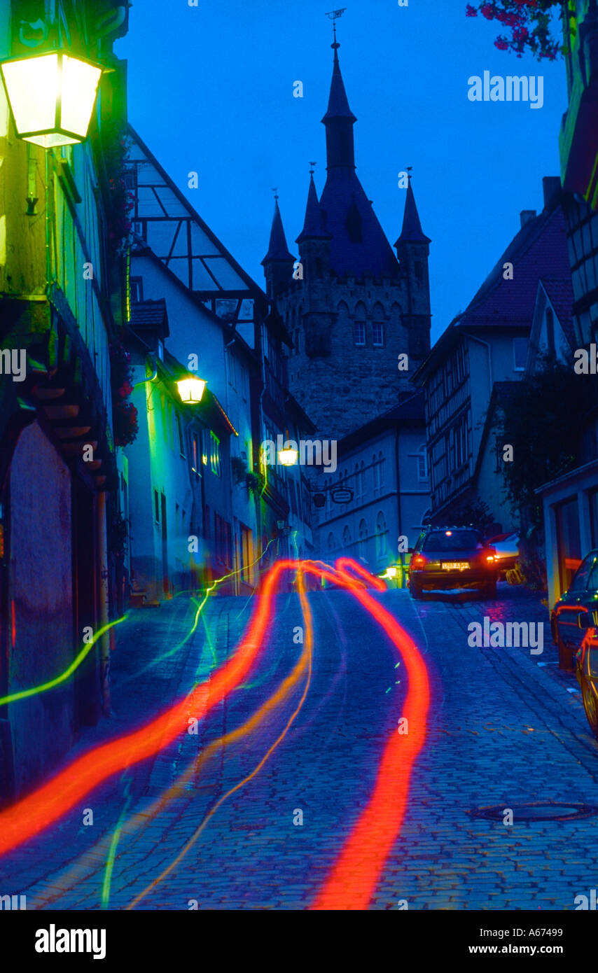 La chiesa ed il villaggio di Bad Wimpfin Germania di notte Foto Stock