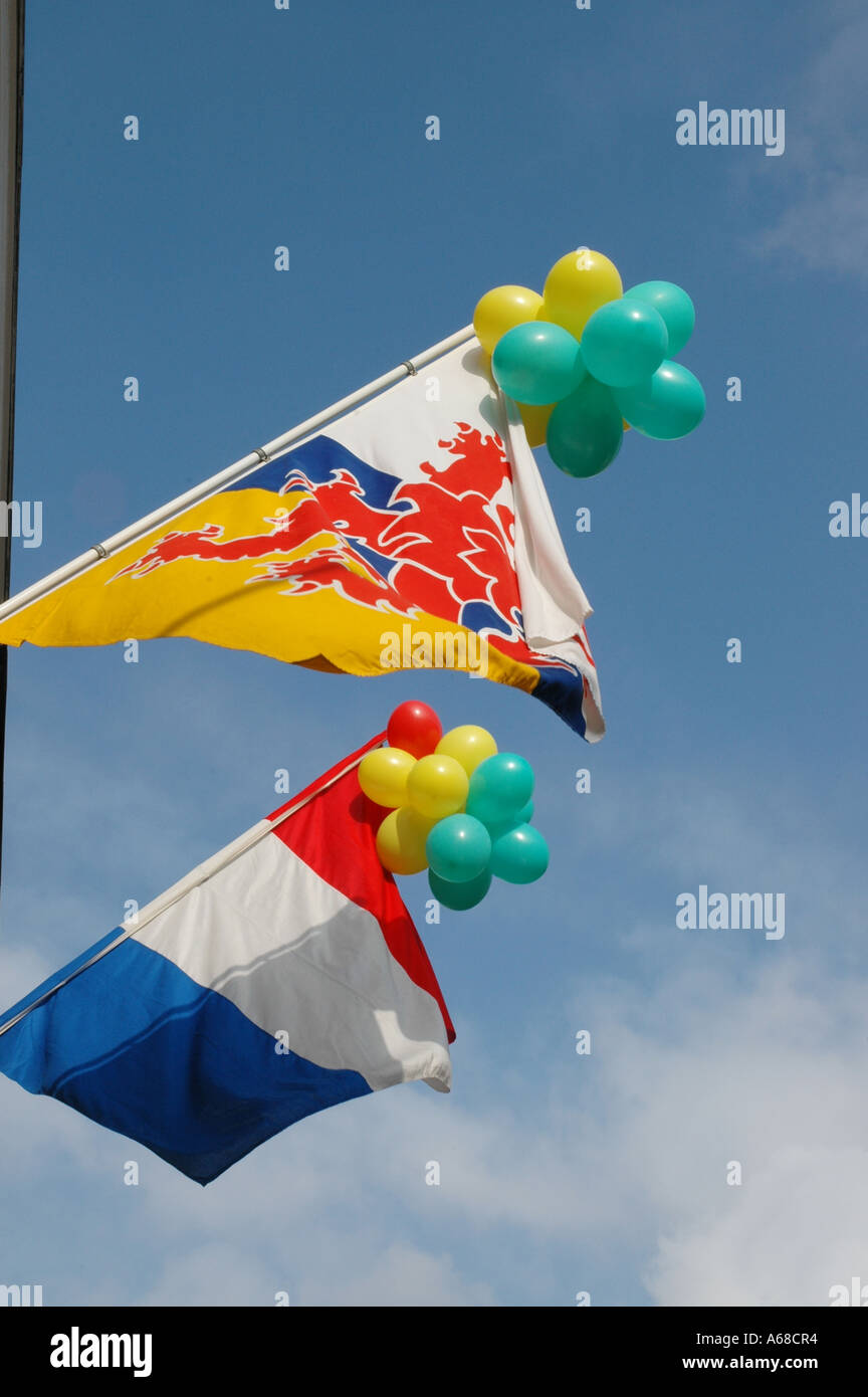 Bandiera nazionale dell' Olanda e della provincia del Limburgo olandese con palloncini Foto Stock