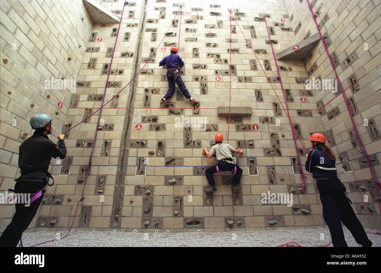 Scuola di Gordonstoun Scozia istruzioni di arrampicata Foto Stock