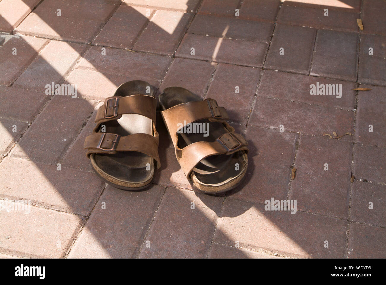 Coppia di calzature sandles Foto Stock