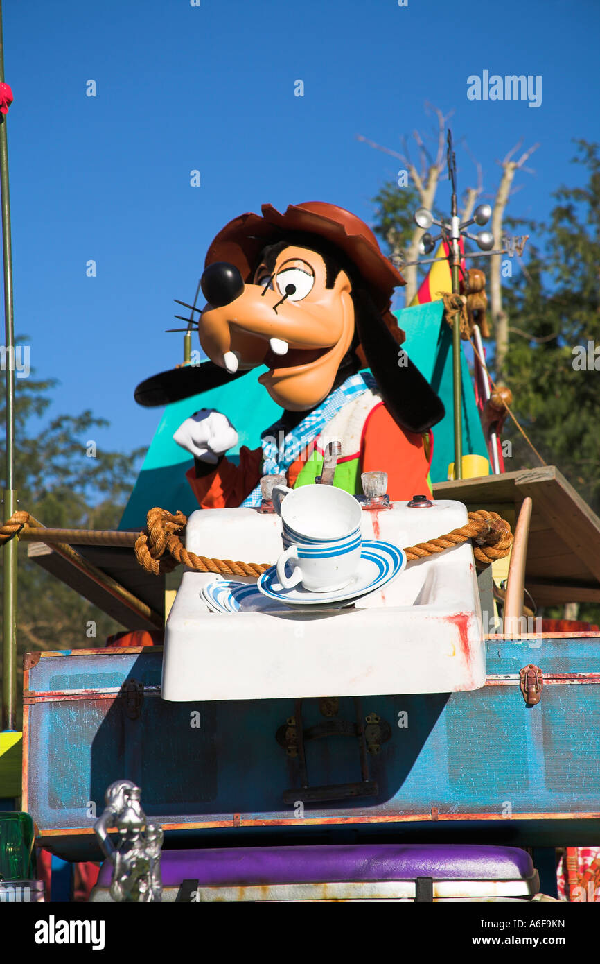 Pippo, Mickey's Jammin Jungle Parade, Regno Animale, Disney World, a Orlando, Florida, Stati Uniti d'America Foto Stock