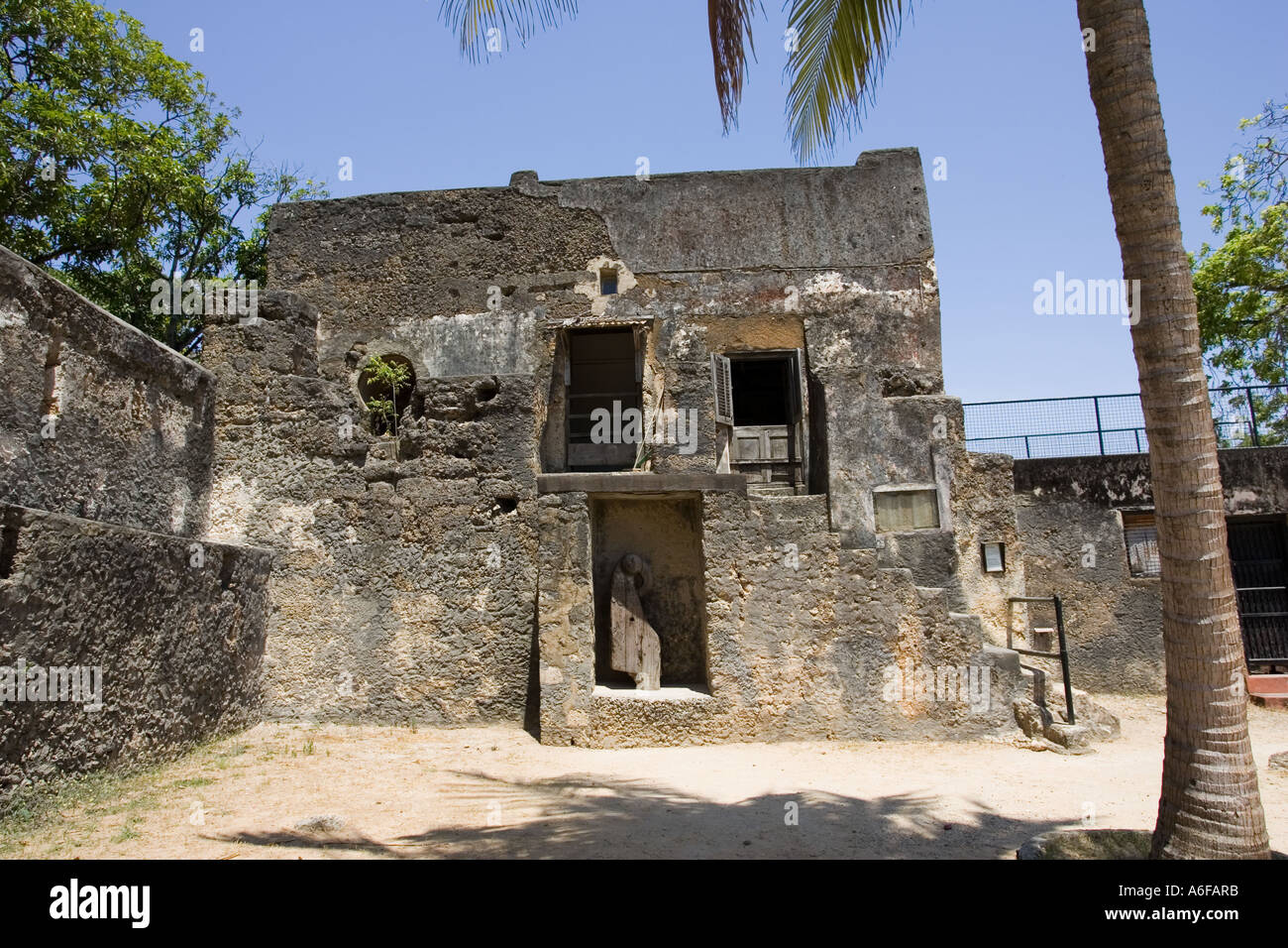 Vecchia casa portoghese nell'antico presidio di Fort Jesus ora un museo a Mombasa Kenya Africa orientale Foto Stock