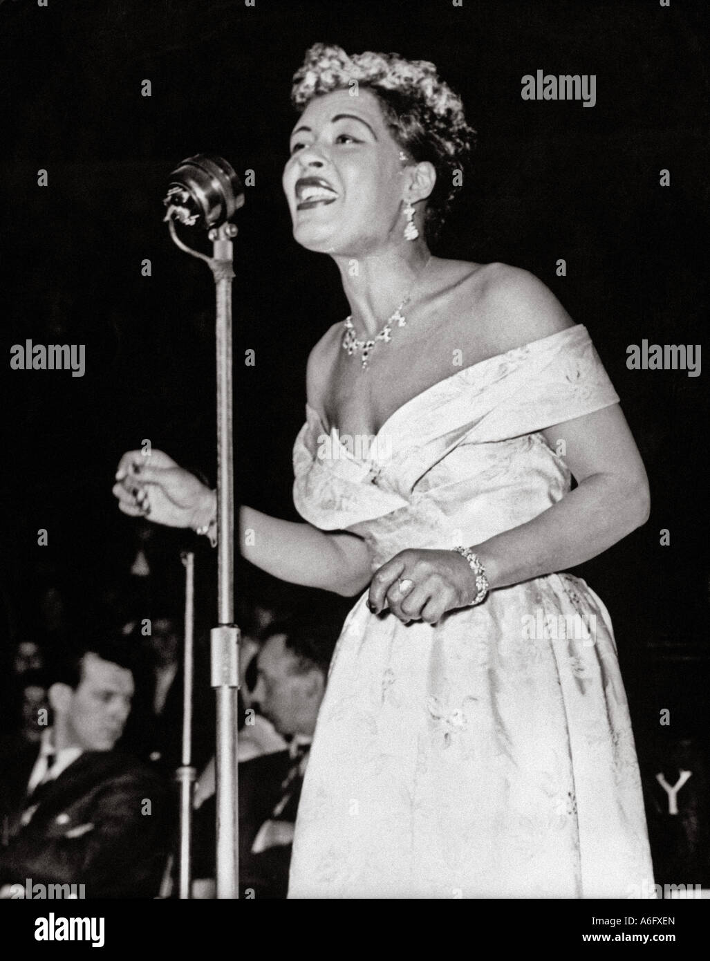 BILLIE HOLIDAY cantante statunitense presso la Royal Albert Hall di Londra nel 1954 Foto Stock