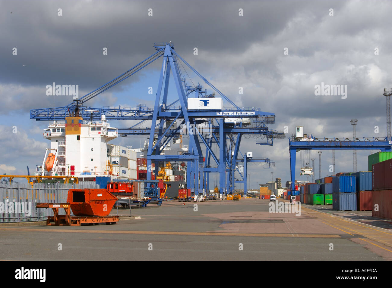 Porto di Felixstowe Suffolk in Inghilterra Foto Stock