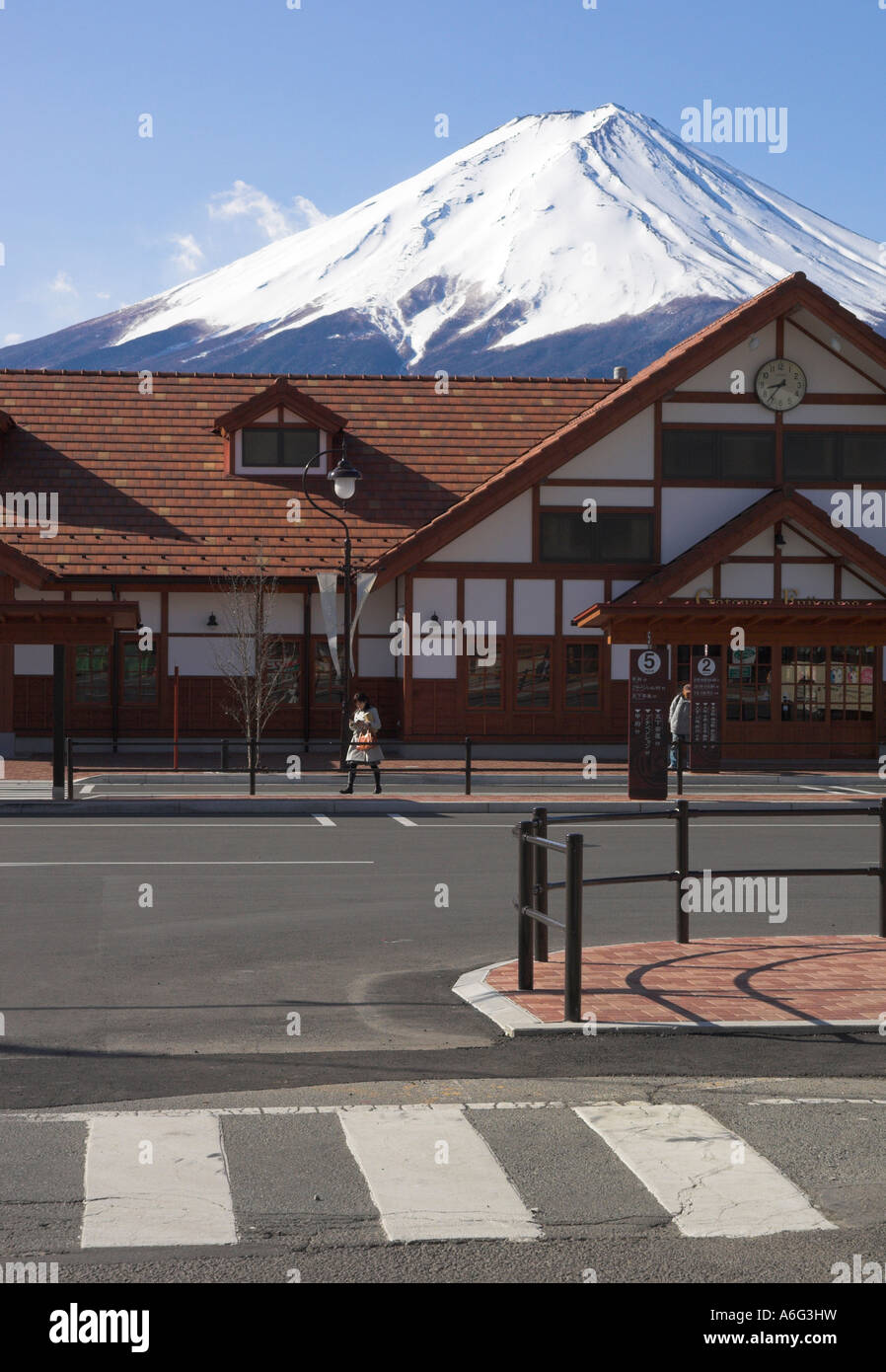 Giappone Central Honshu Monte Fuji Kawaguchiko stazione ferroviaria