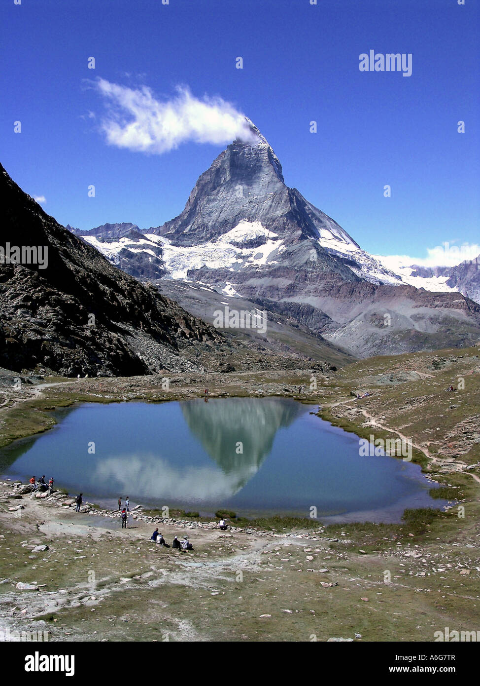 Lago Riffelsee con il Cervino, Svizzera Foto Stock