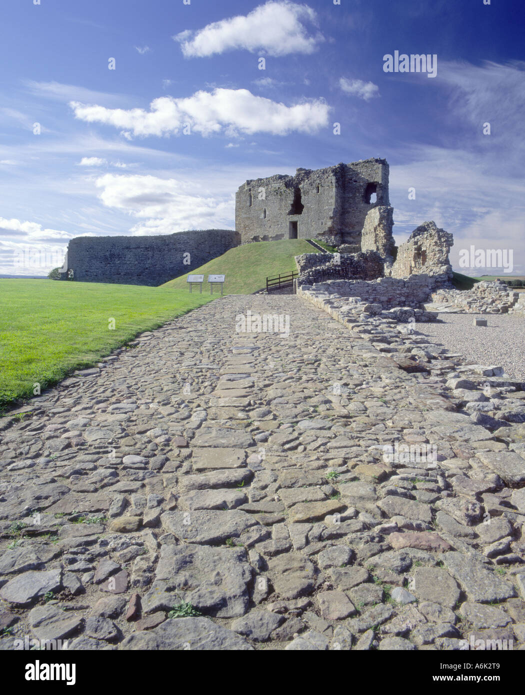 Duffus Castle stone - mantenere con parete di tamponamento Elgin Morayshire. 2417-247 GPLM Foto Stock