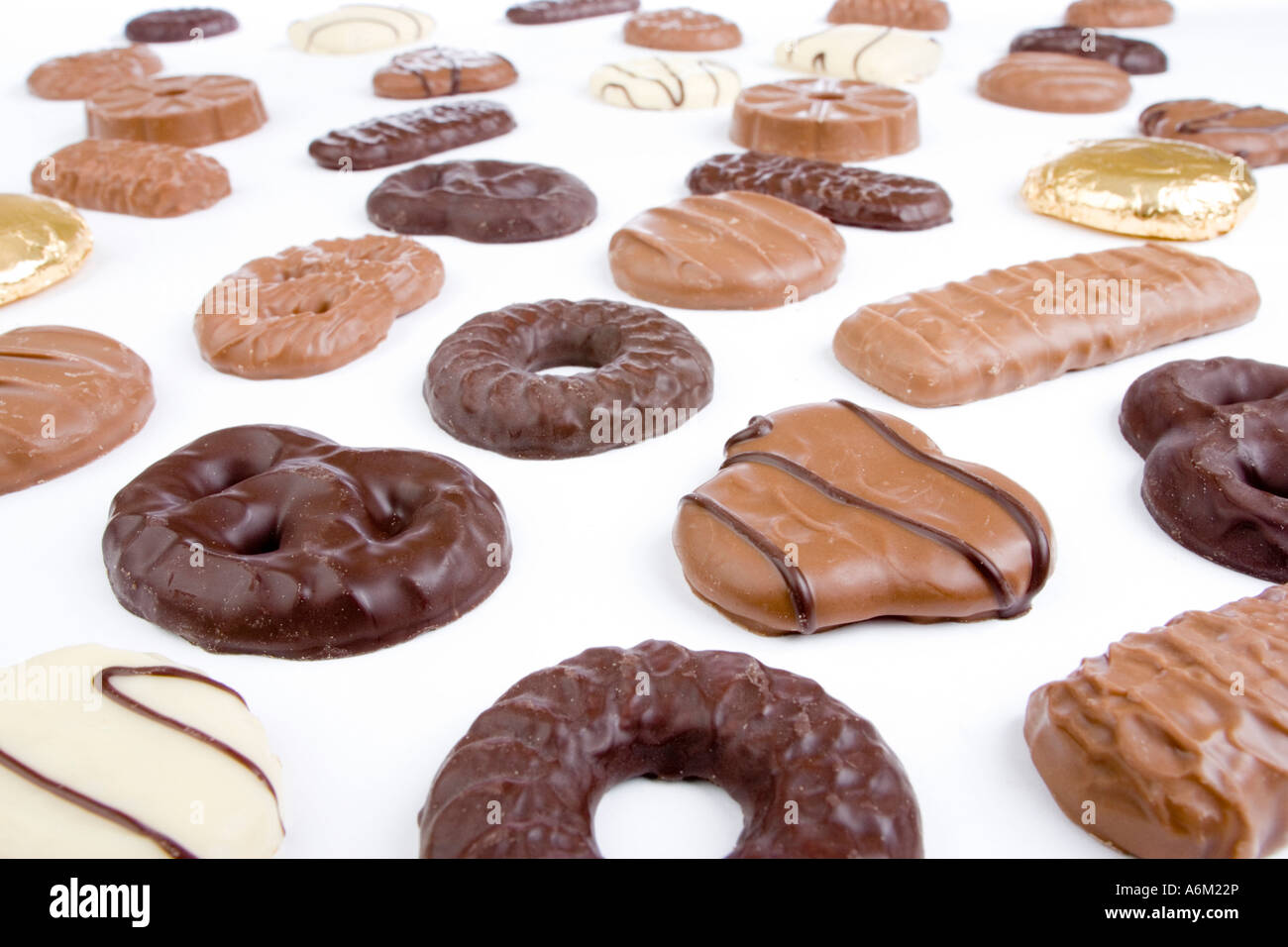 Assortiti ricoperti di cioccolato biscotti Foto Stock